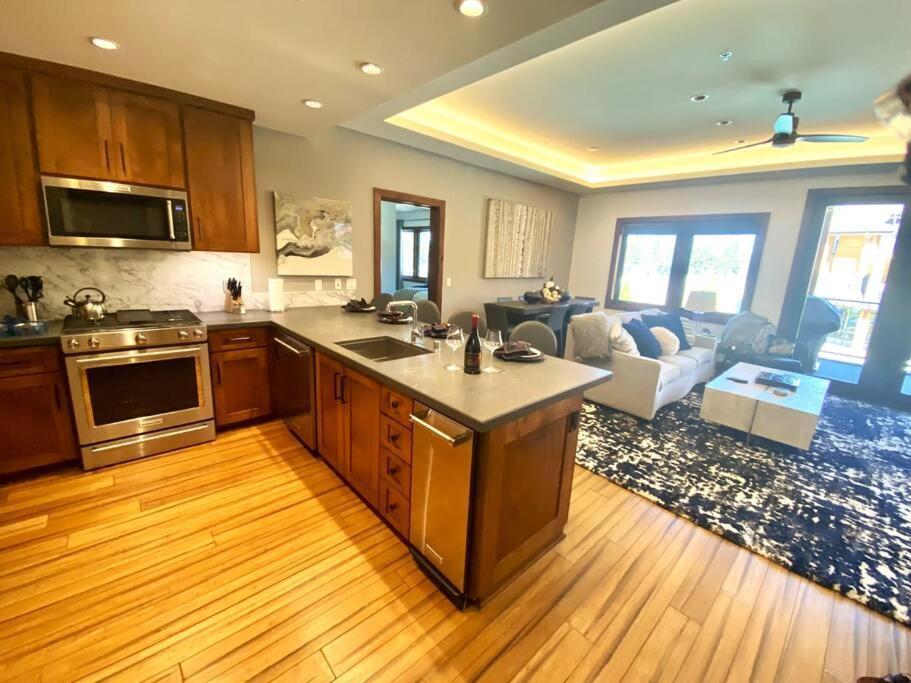 Ski In/Out - Zalanta - Great Location- 2 Hot Tubs - Heated Pool سووث لاك تاهوي المظهر الخارجي الصورة